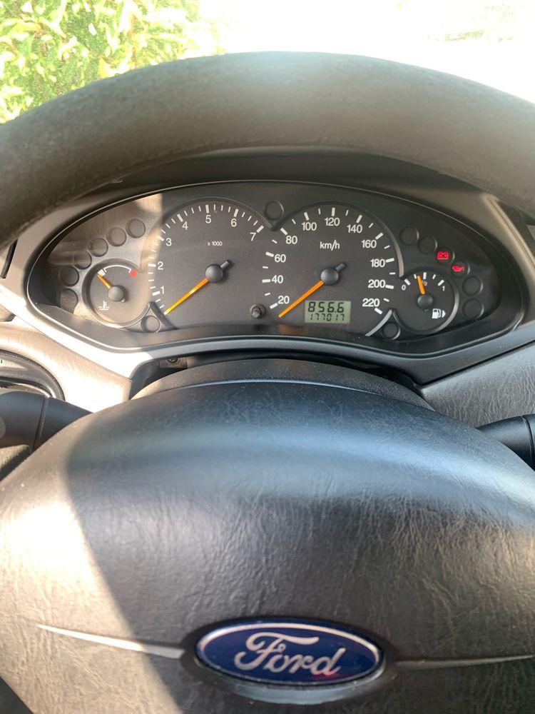 Ford Focus 1.4 de 2003