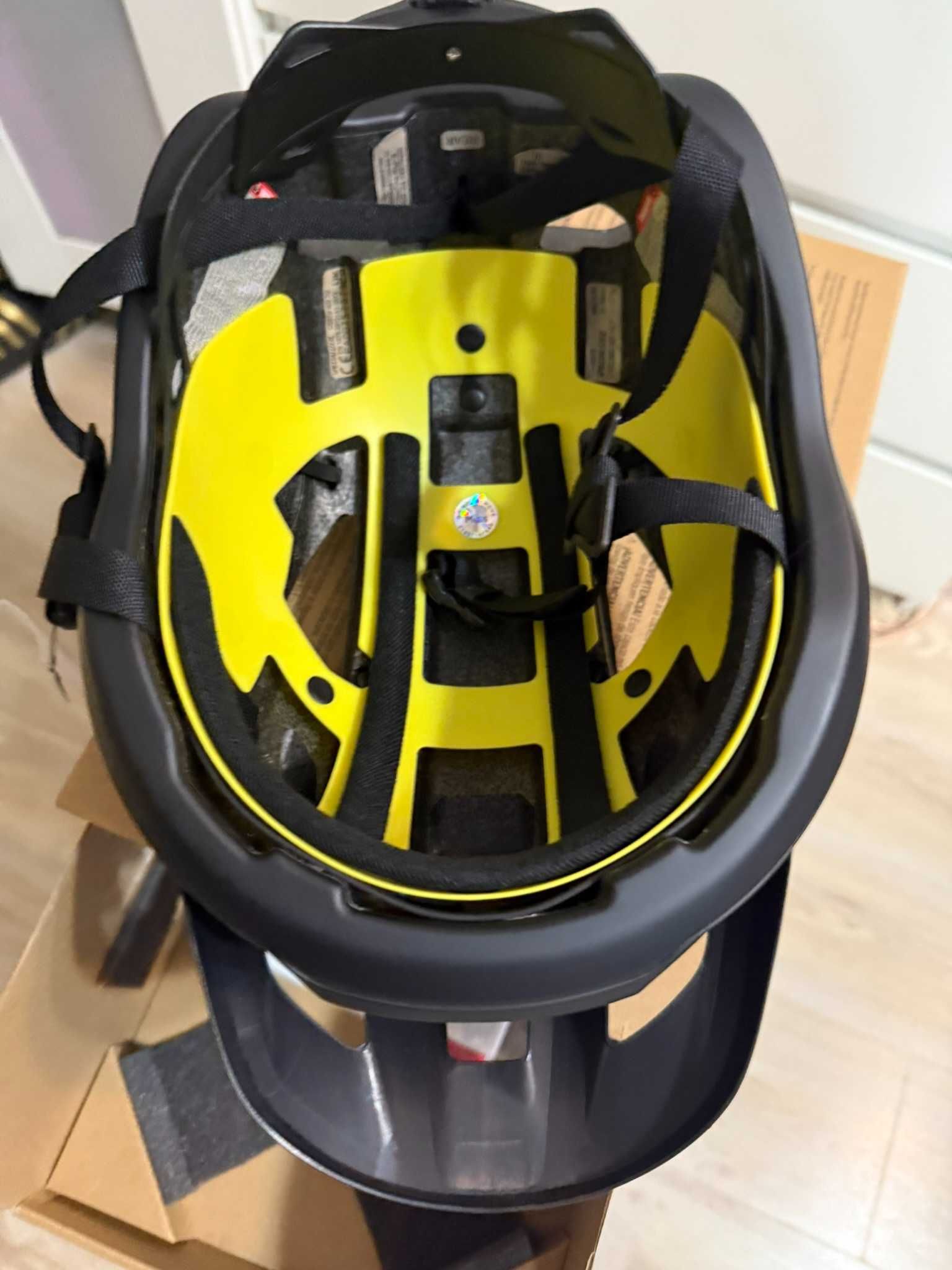 Nowy kask rowerowy Casco Aperto SPECIALIZED CAMBER MIPS M (55-59cm)