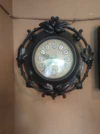 Zegar ścienny mechaniczny drewniany ręcznie zdobiony