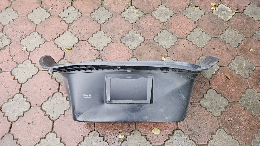 Корито Tesla Model Y