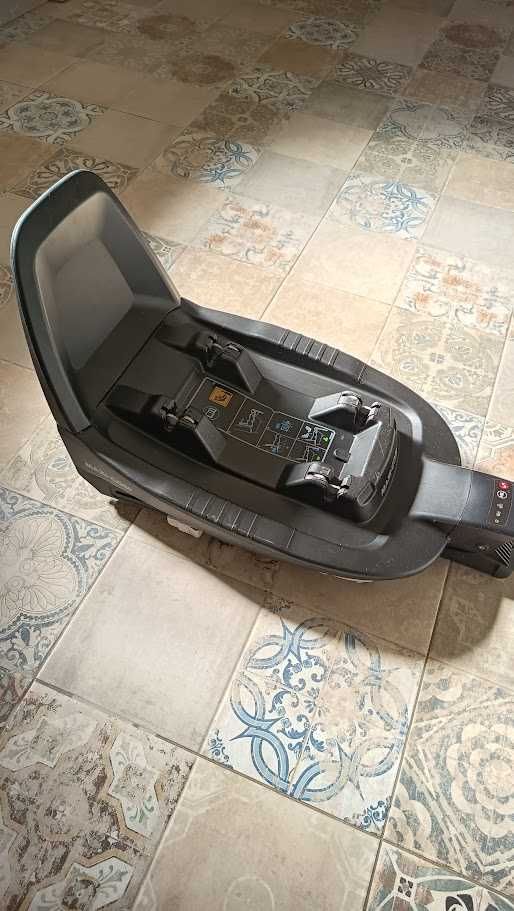 Cadeira Auto Maxi-Cosi Pearl Pro 2 + Base Isofix FamilyFix3