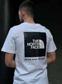 The North Face Box logo футболка оригінал магазині бірки та голограмна