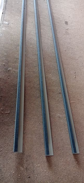 Listwa startowa 2 m do podbitki metalowej  J