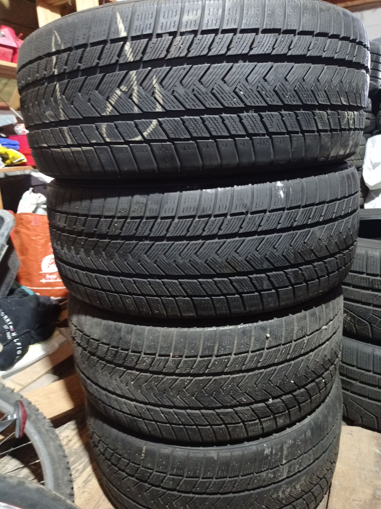 Opony Gripmax status prowinter 245/45/19