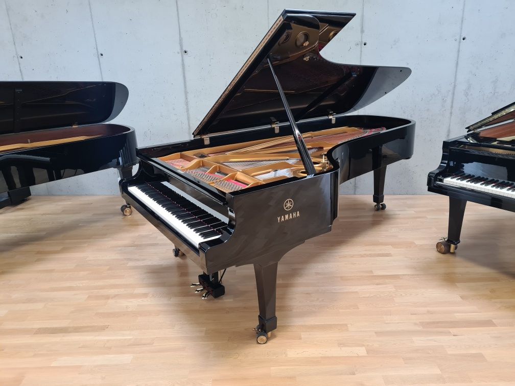 Fortepian fortepiany Yamaha CF koncertowy Pianocentrum