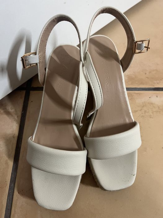 Sandálias bege primark