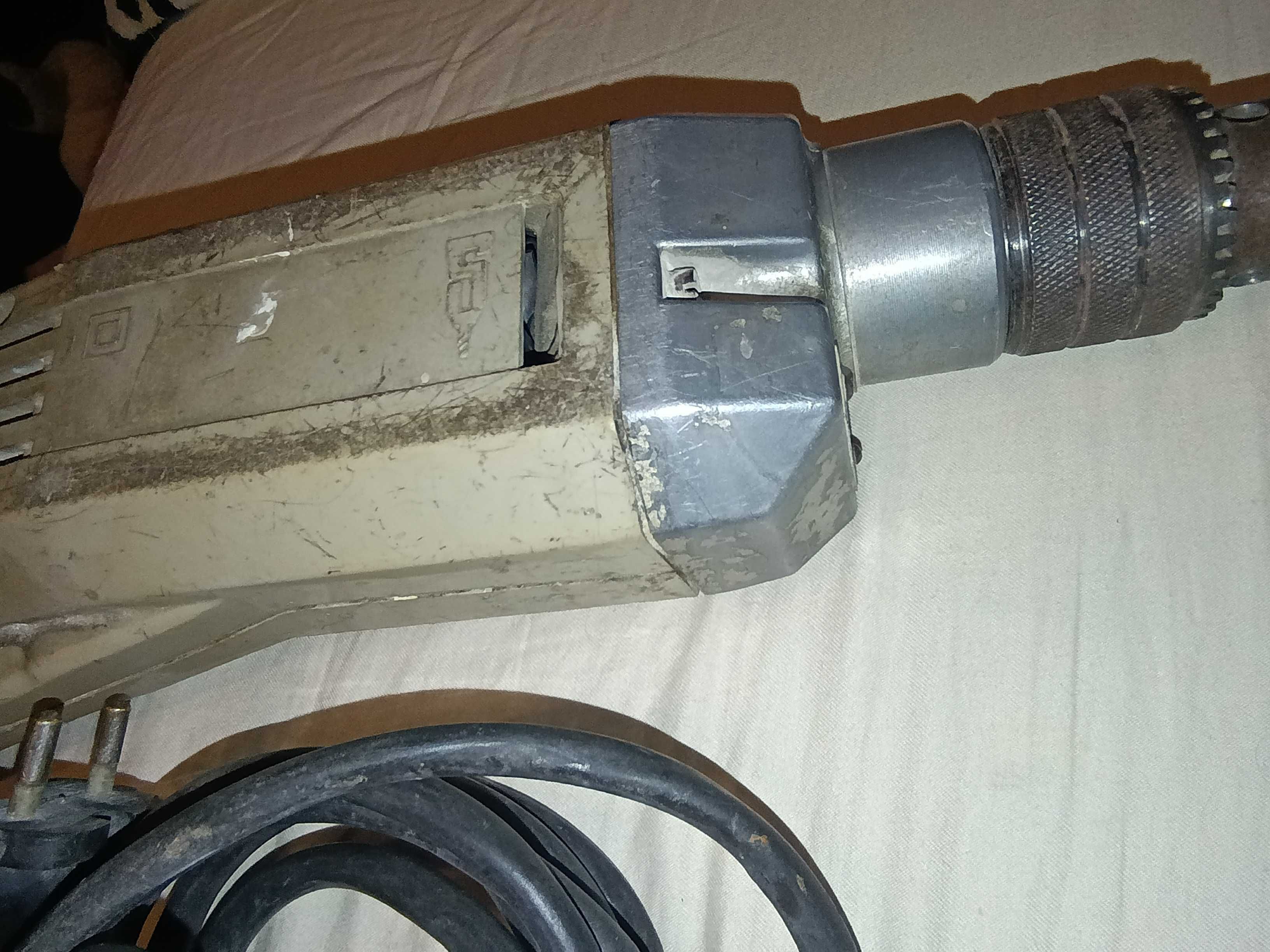 stara wiertarka produkcji DDR - HBM 200.1 - PRL