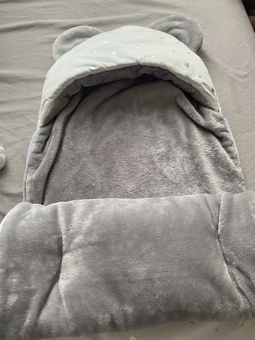 Конверт та комбінезон