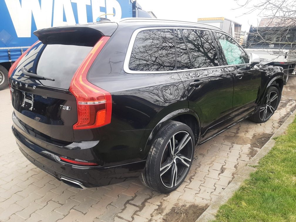 Volvo XC90, 2019, R-Design, auto w Polsce