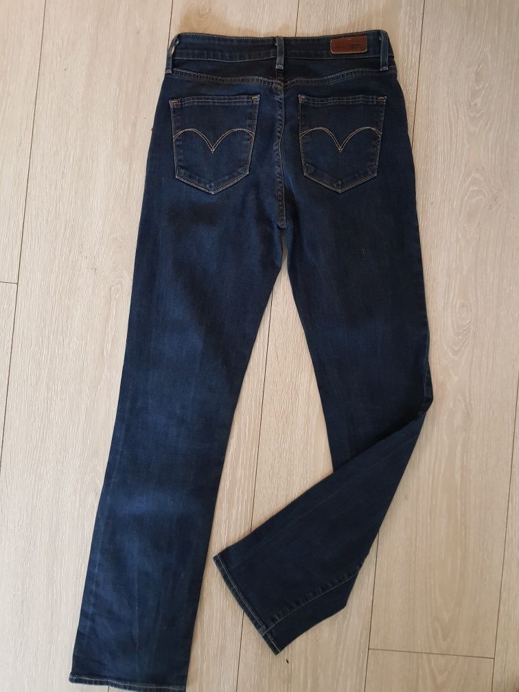 Damskie spodnie jeansowe Levi's  27/30