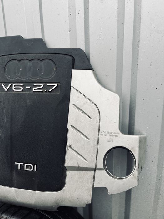 Кришка Двигуна Audi A6 C6 2.7 tdi Кришка Мотора розборка