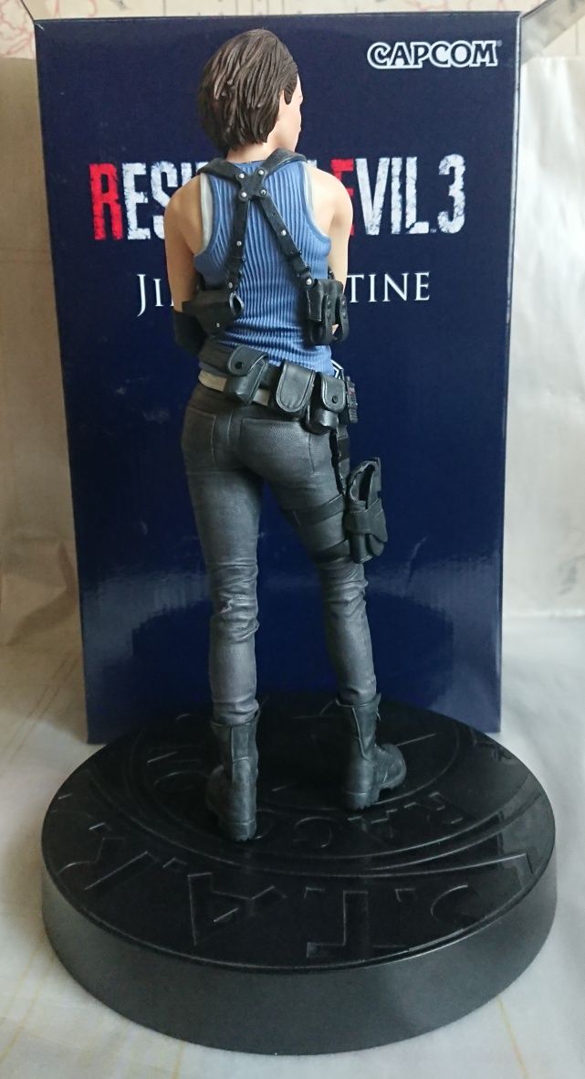 Resident Evil 3 Jill Valentine статуэтка