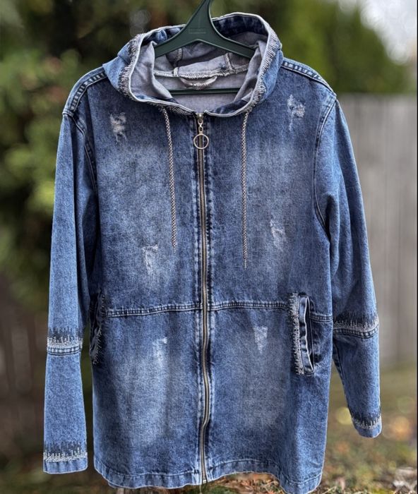 Куртка джинсова