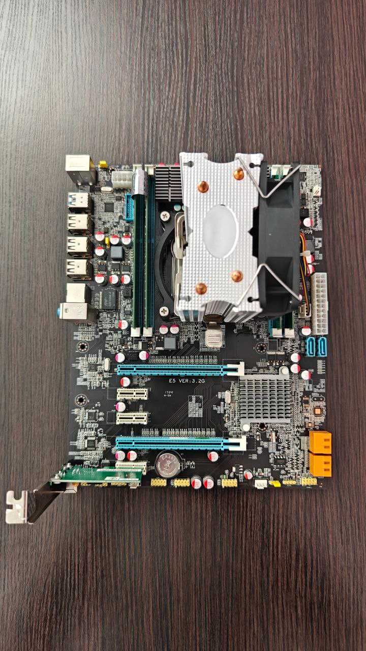 Комплект для ПК: Материнська плата + Xeon E5-2670 + 16 ГБ (4×4) DDR3