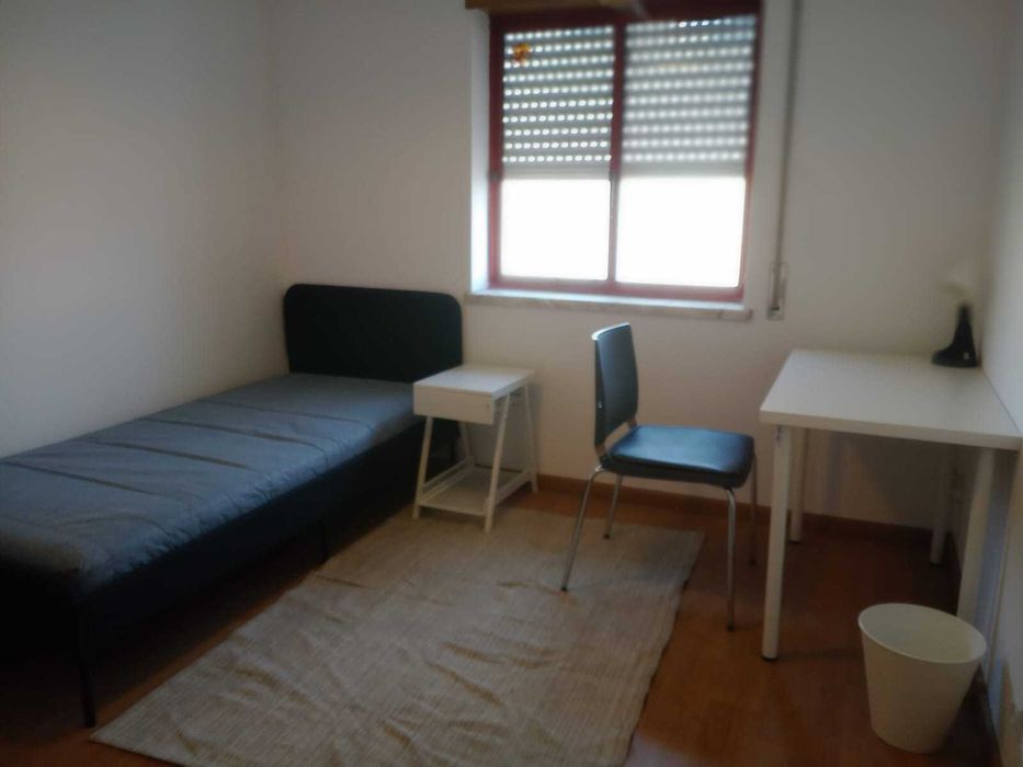 Quarto estudantes Caparica
