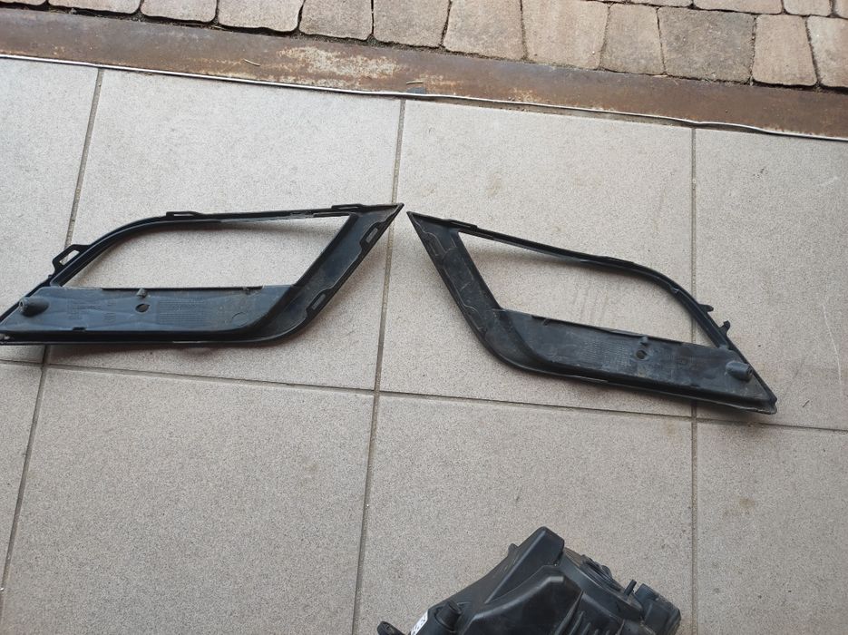 Seat ibiza 4 lift atrapa kratka zderzaka prawa