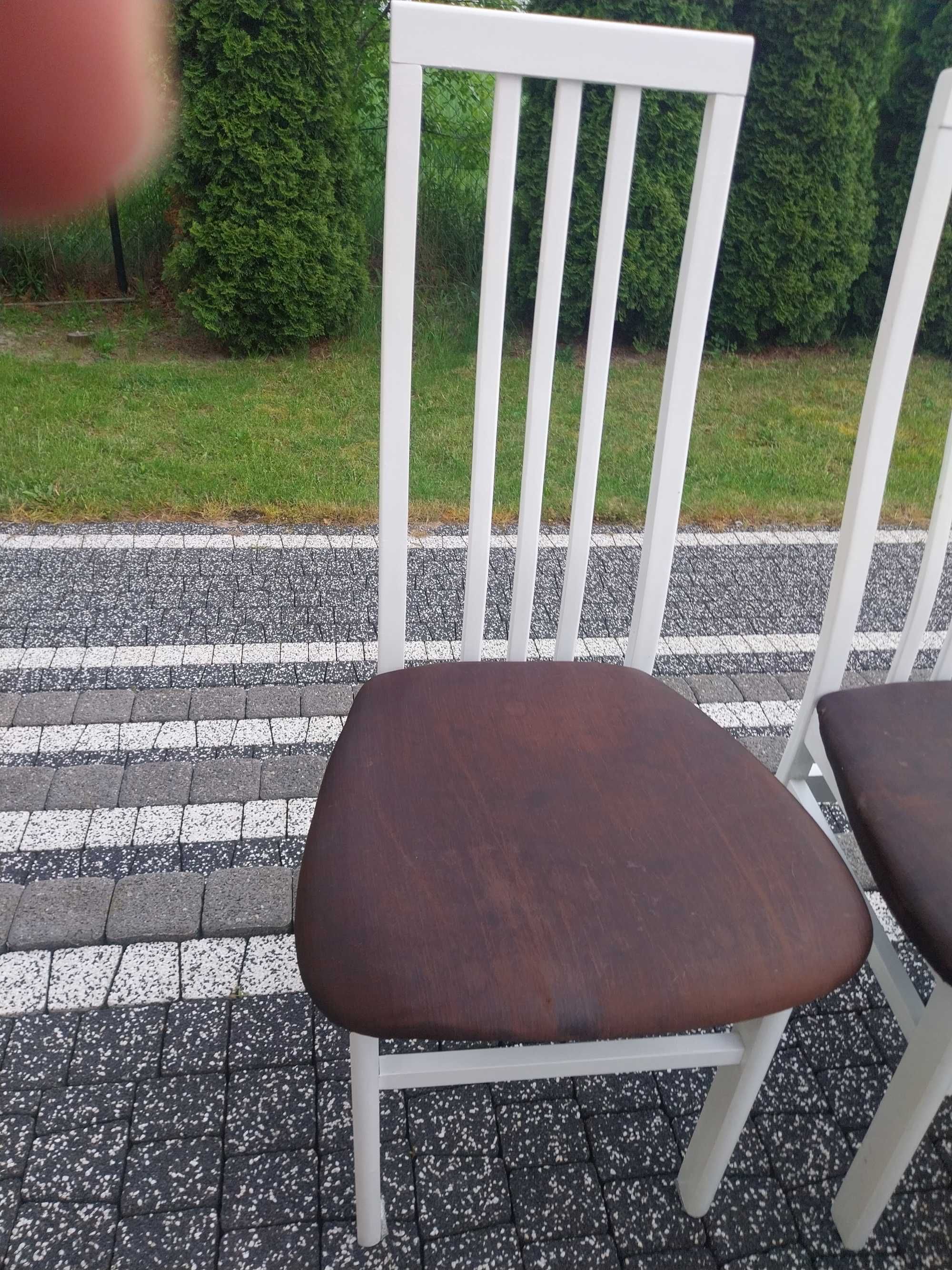 Krzesła używane na sprzedaż 10 sztuk różne. Również pojedynczo.