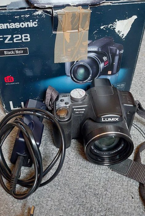 Panasonic Lumix FZ28 aparat cyfrowy zadbany