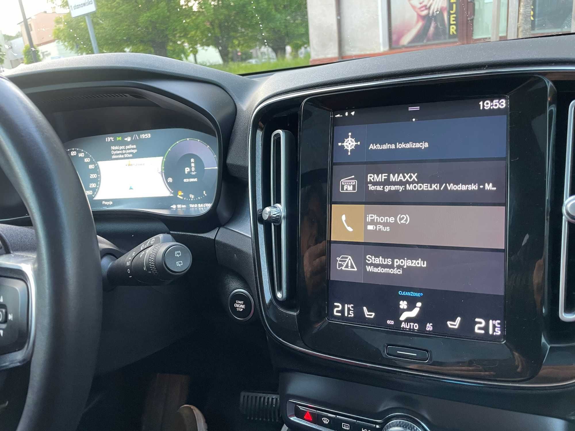 VOLVO XC40 T5 2019 2.0 B Sprzedam super stan