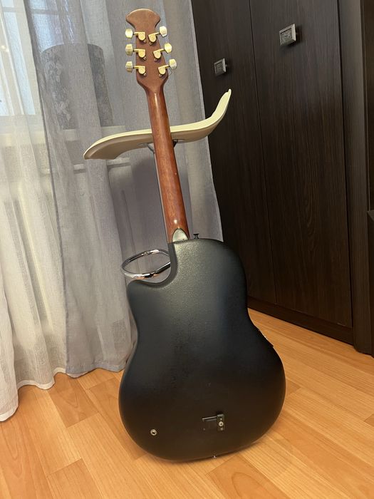 Электроакустическая гитара