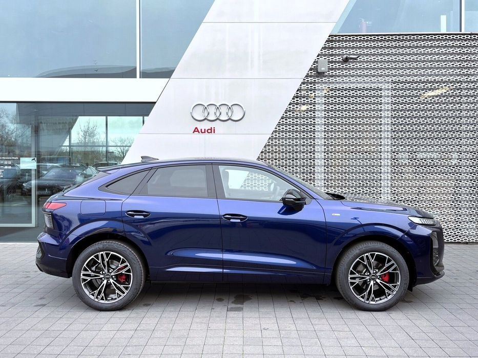 Audi Q3 Sportback Cena katalogowa: 271 080,00 zł