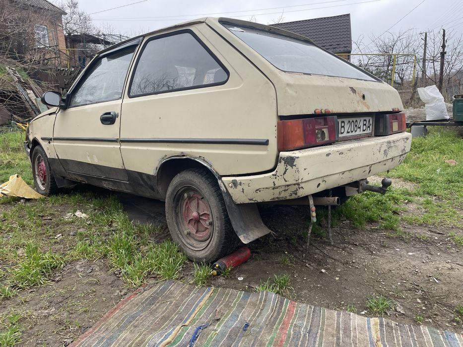 Заз таврия на полном ходу.