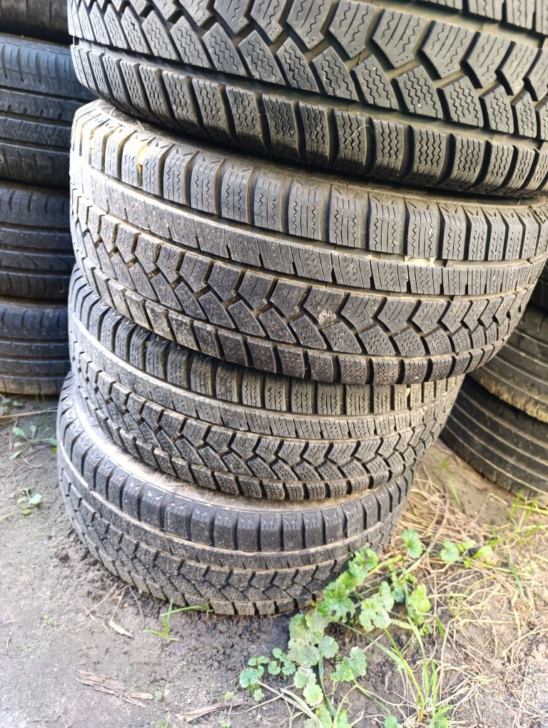 Opony zimowe 4 sztuki r 15 195 ,55