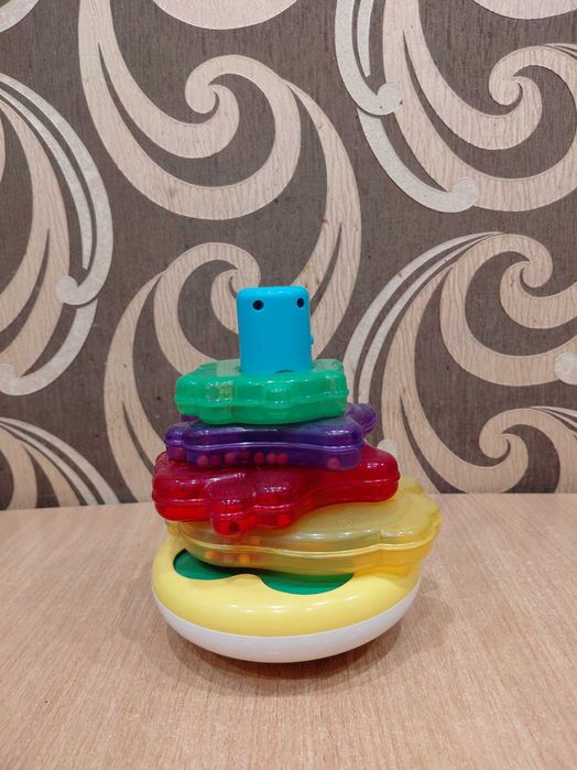 Продам дитячу пірамідку