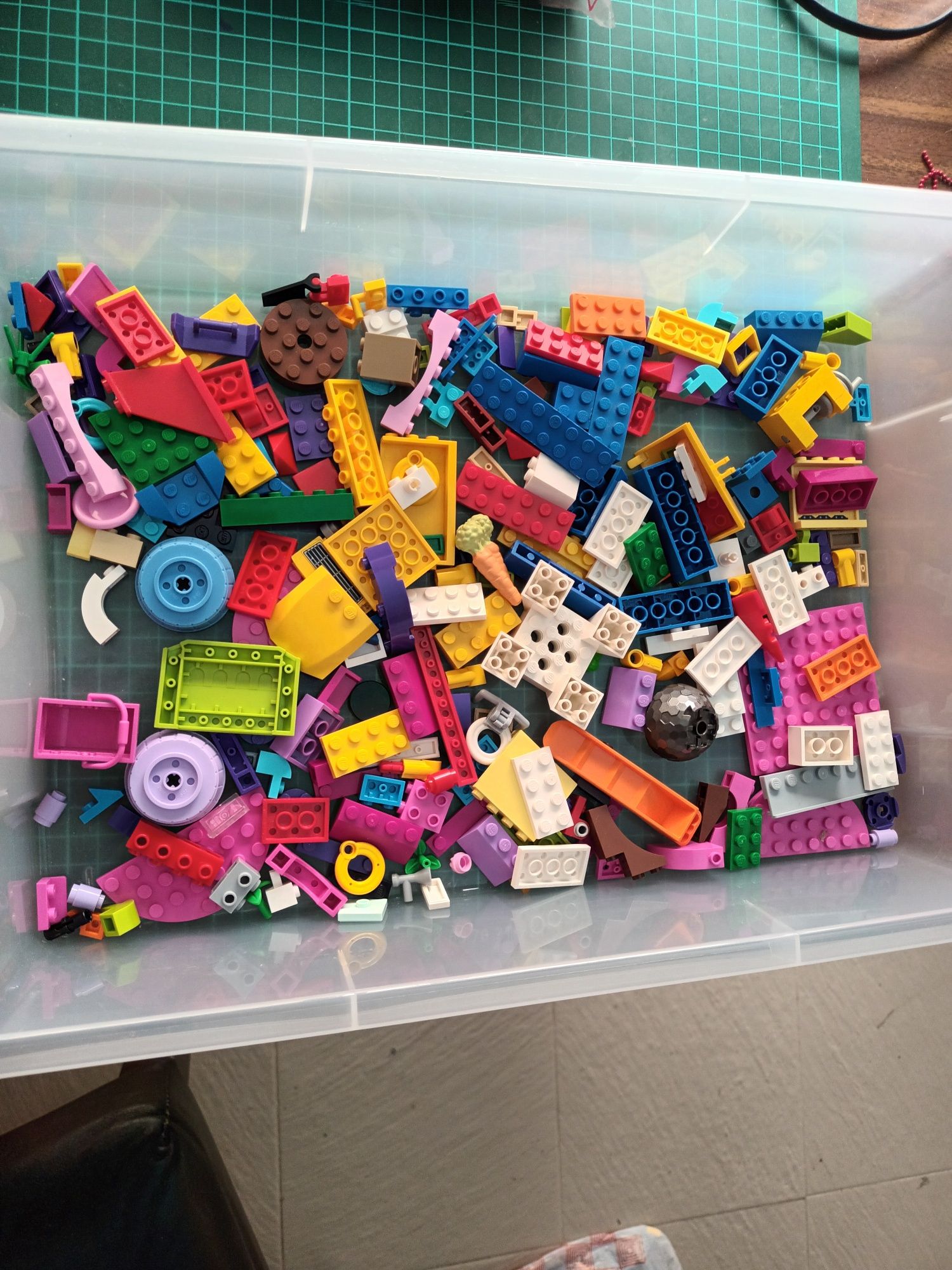 Legos várias peças  cores novas