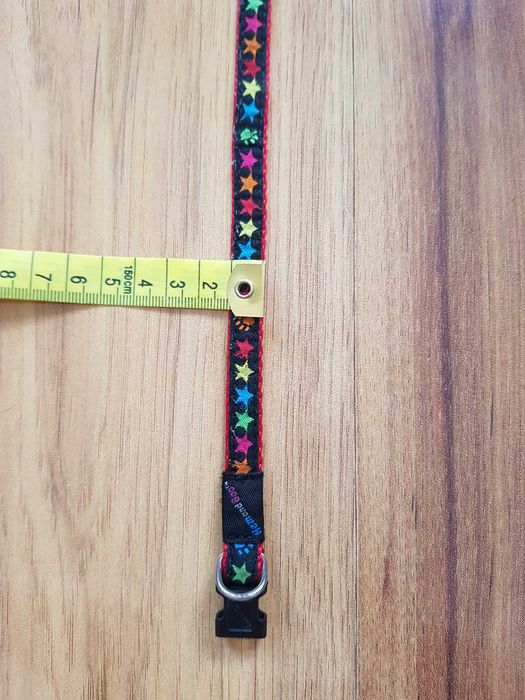 Hem & Boo Czarna obroża dla psa w kolorowe gwiazdki i łapki S obróżka