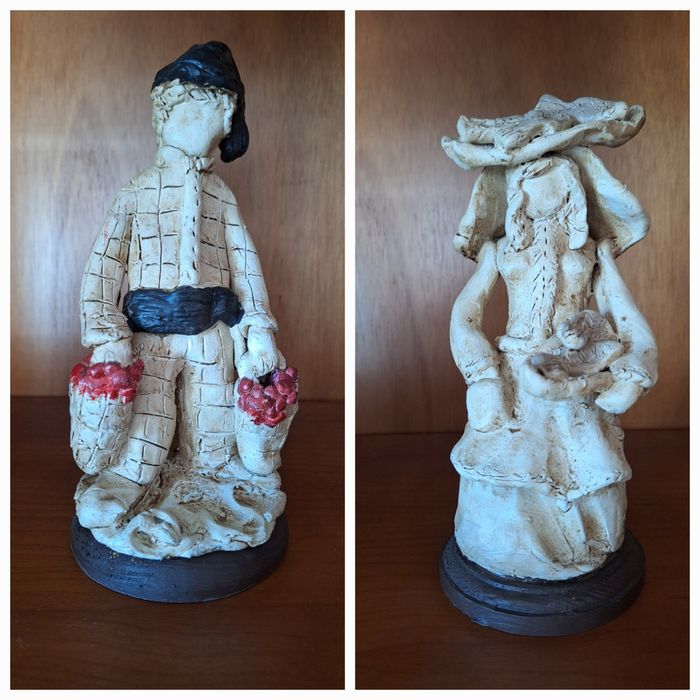 Figuras / Esculturas barro Maria Sidónio