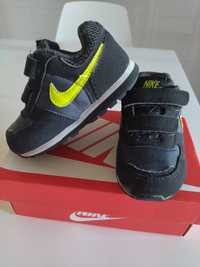 Sapatilhas Nike 22