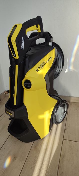 Побутова мийка Karcher k7 premium smart control