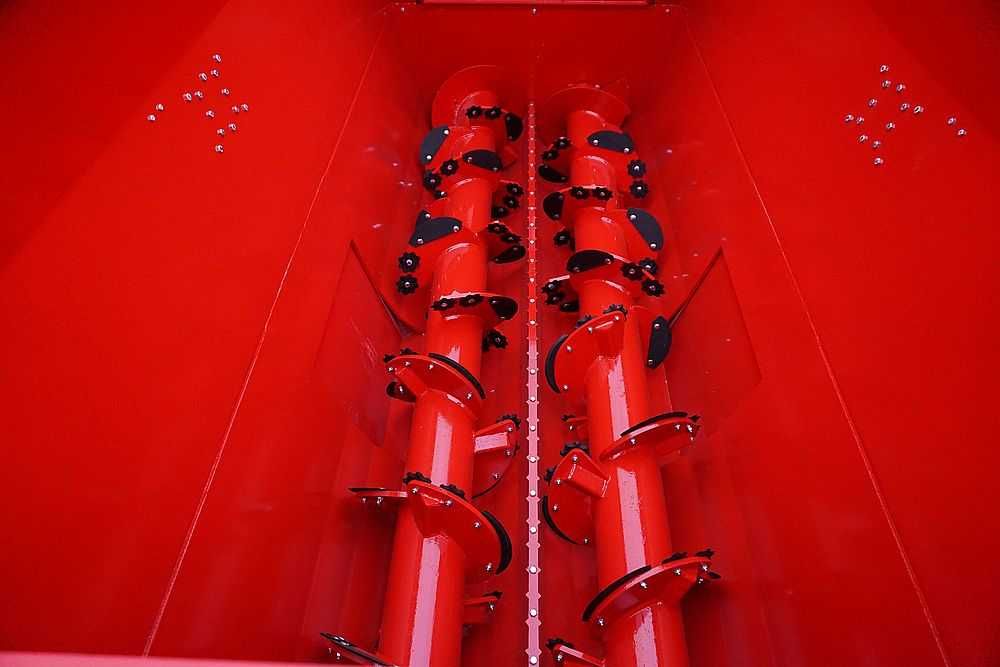 Poziomy paszowóz, wóz paszowy INTERMIX R12 Premium