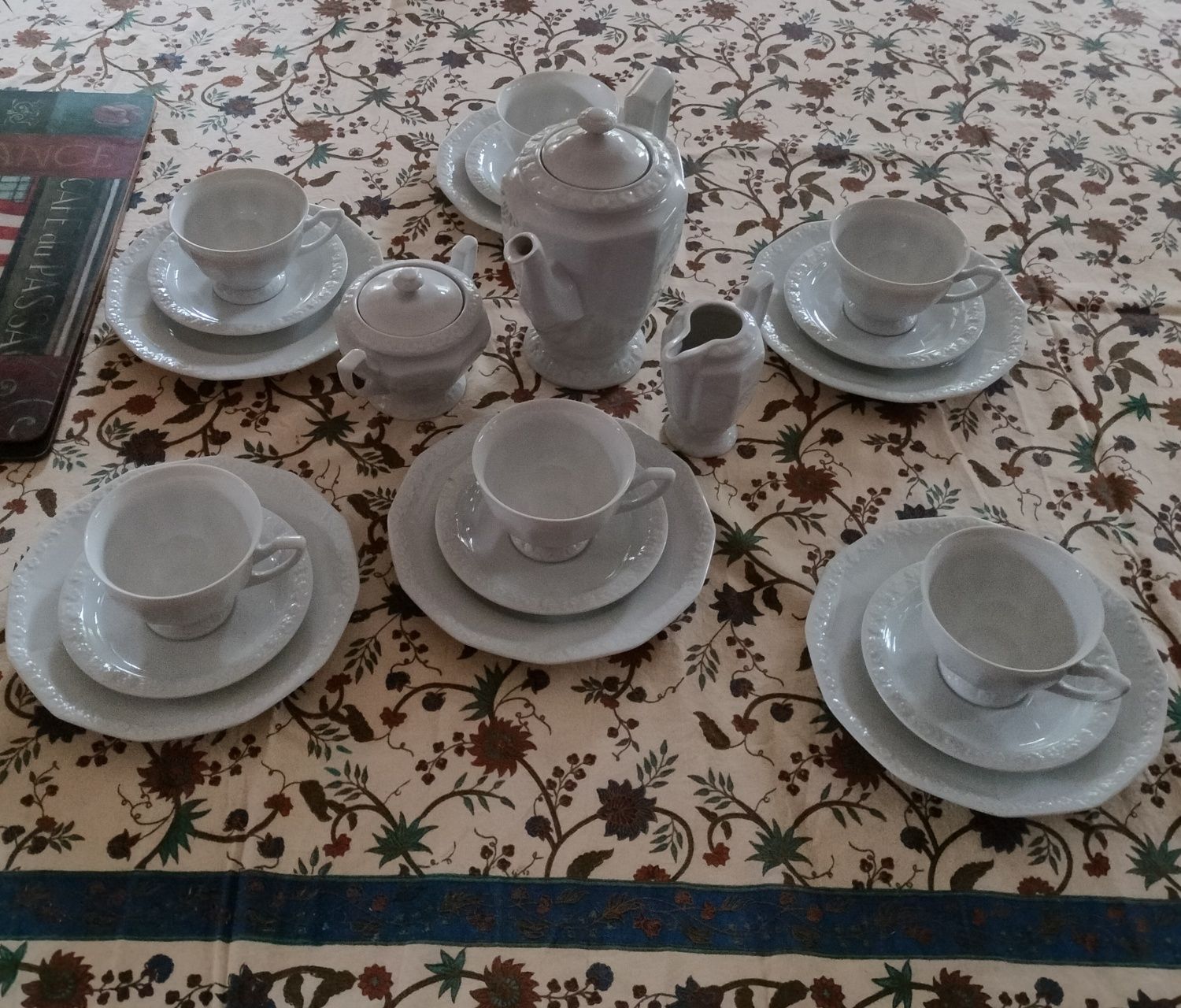 Serwis porcelanowy do kawy dla 6 osób