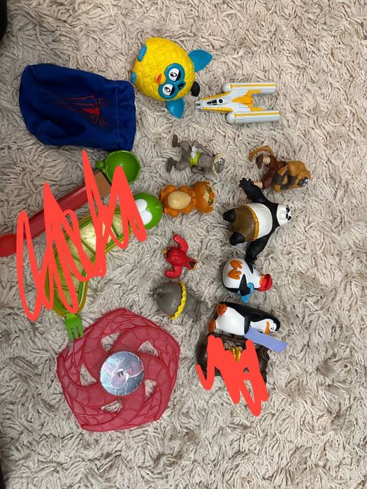 Іграшки mcdonalds