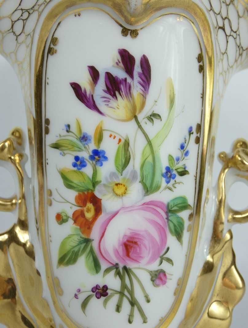 Stary porcelanowy WAZON malowany kwiaty bogate złocenia Biedermeier