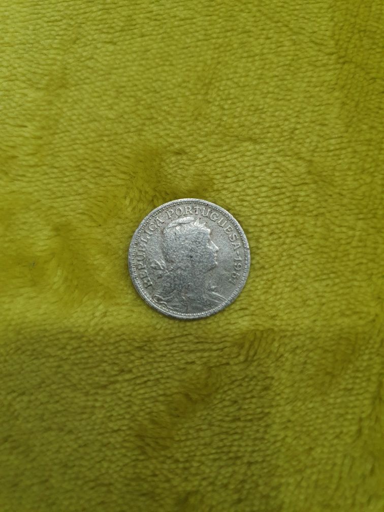 Moeda Antiga - 50 Centavos