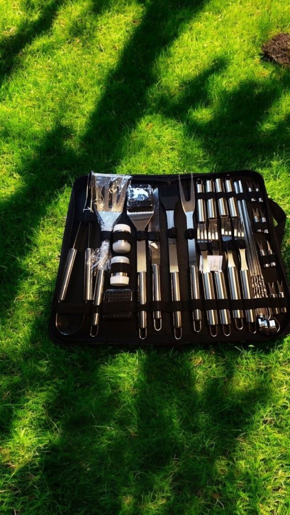 Zestaw sztućców i akcesoriów grillowych 33w1 do grilla stalowy etui XL