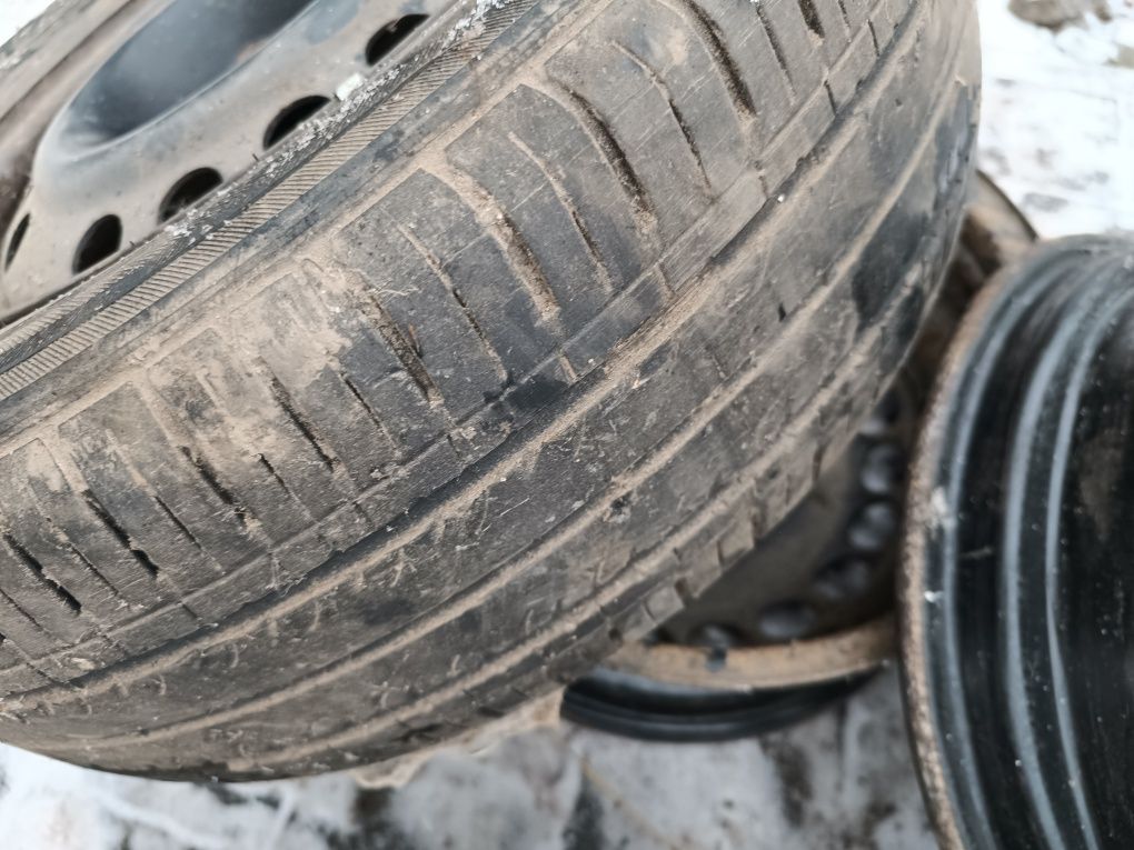 Диски з резиною R15 205/65 Kumho