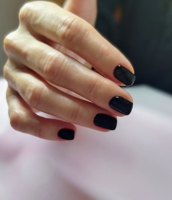 Paznokcie/manicure  hybrydowy i żelowy/ Ząbki