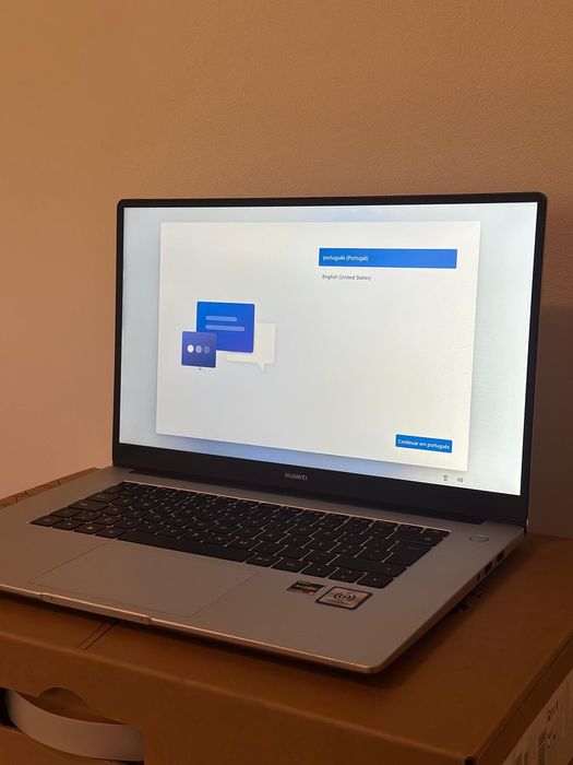 HUAWEI Matebook D15- 8G ram AMD Ryzen 5 5500U