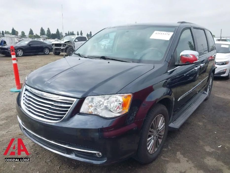 Chrysler Town & Country PIĘKNY / bogate wyposażenie /ASO/ 1 właściciel / skóry /niski przebieg