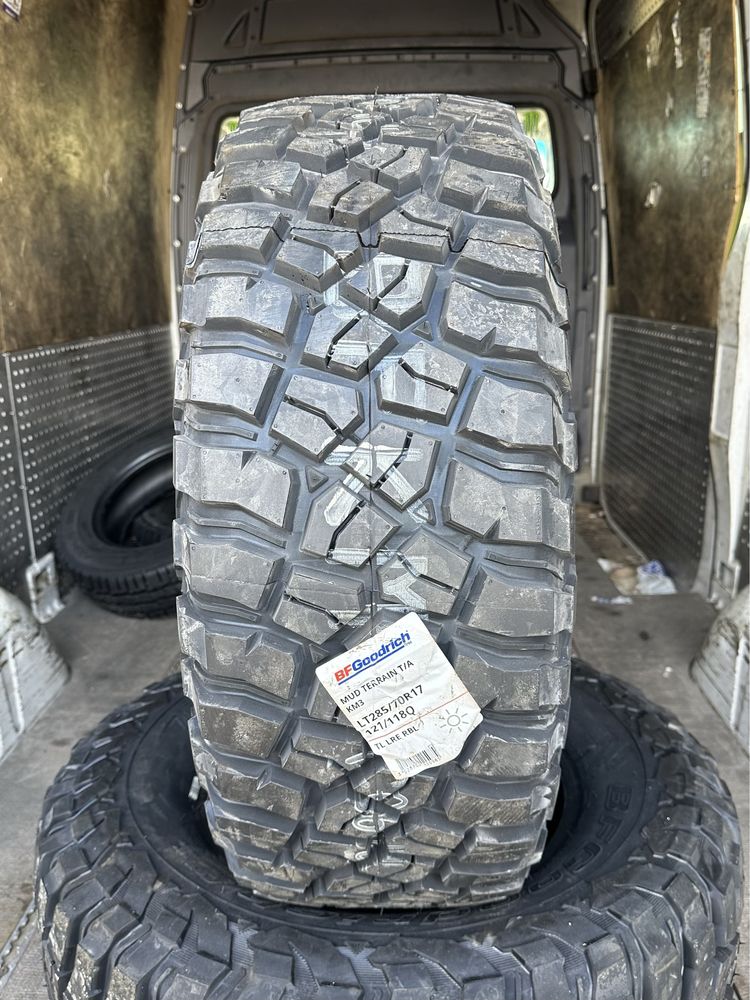 285/70R17 BF Goodrich Mud Terrain T/A KM3 4X4