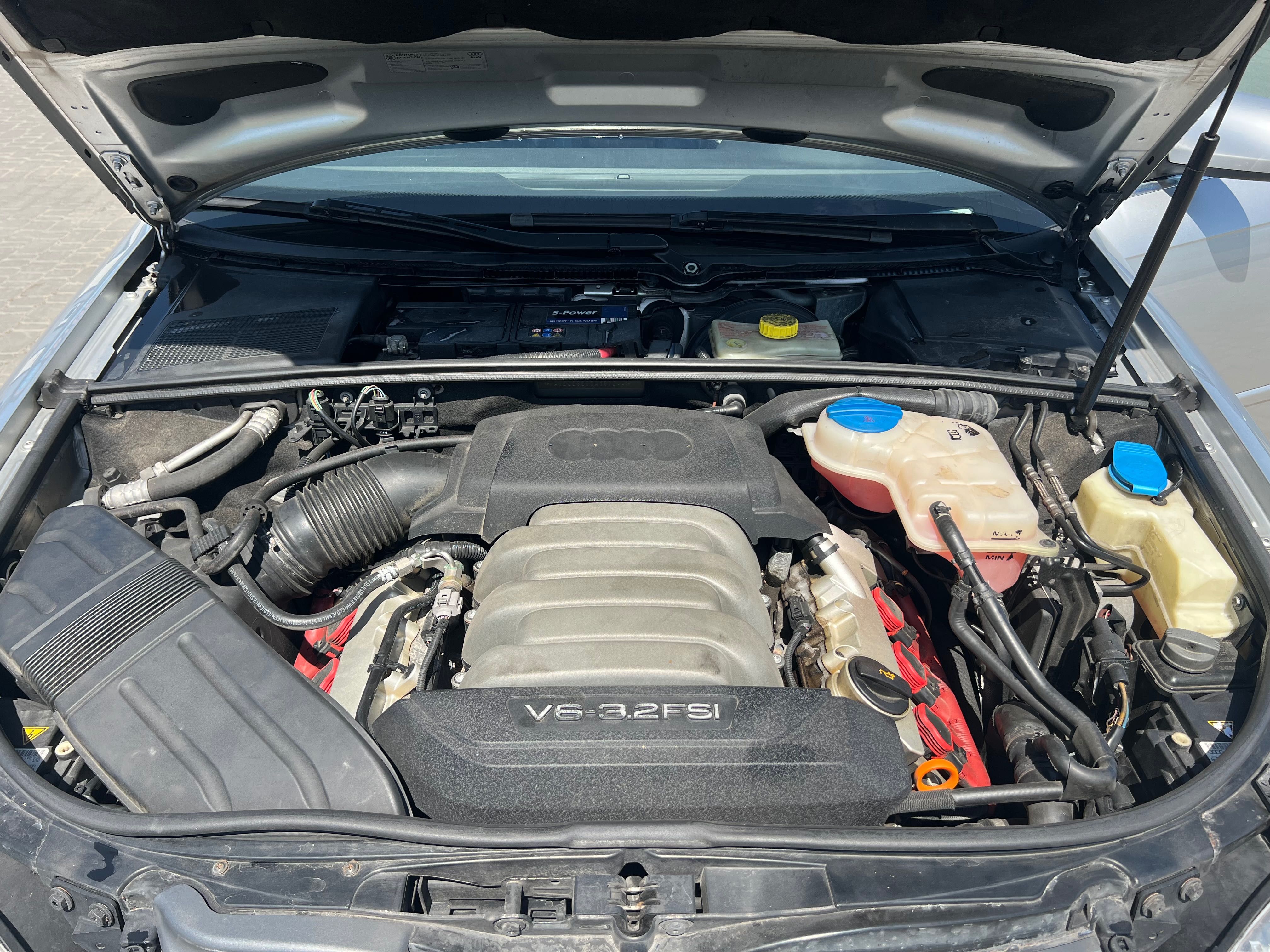 Audi a4 b7 v6-3.2fsi 2006р