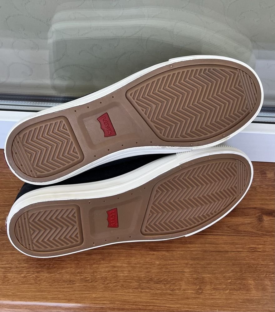 Оригінальні кеди Levis
