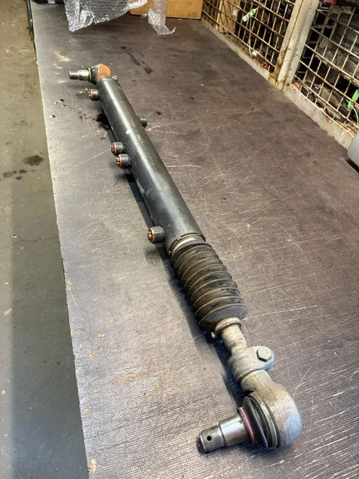 Siłownik hydrauliczny układu kierowniczego BOSCH IVECO 8346974183