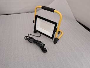 Reflektor budowlany LED 100 W zimny biły IP 66