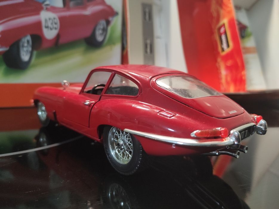 1/18 Jaguar e coupé Burago kit carro coleção miniatura