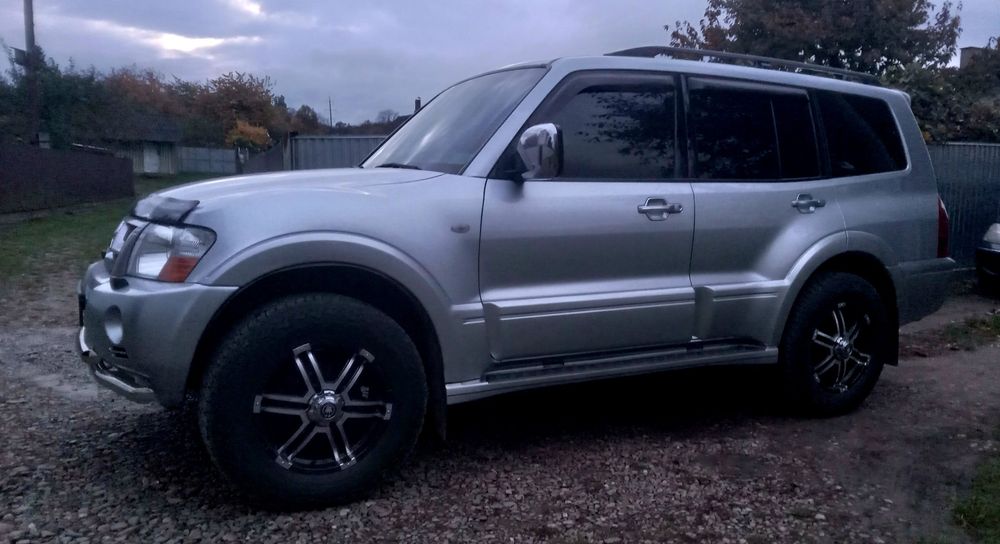 Mitsubishi Pajero Wagon 3